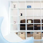 Thome White Flat Smart Budget Lägenhet *