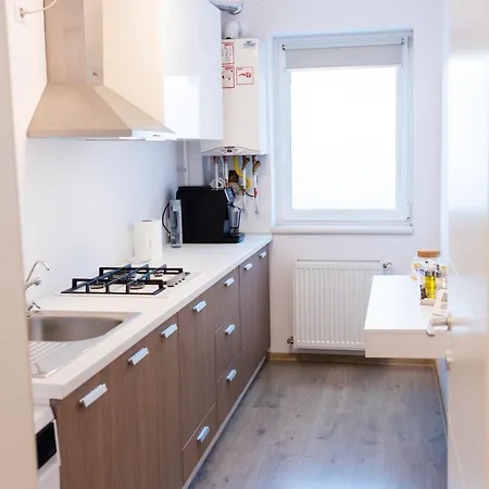 Thome White Flat Apartment *