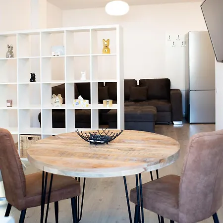 Thome White Flat Smart Budget * Cluj-Napoca
