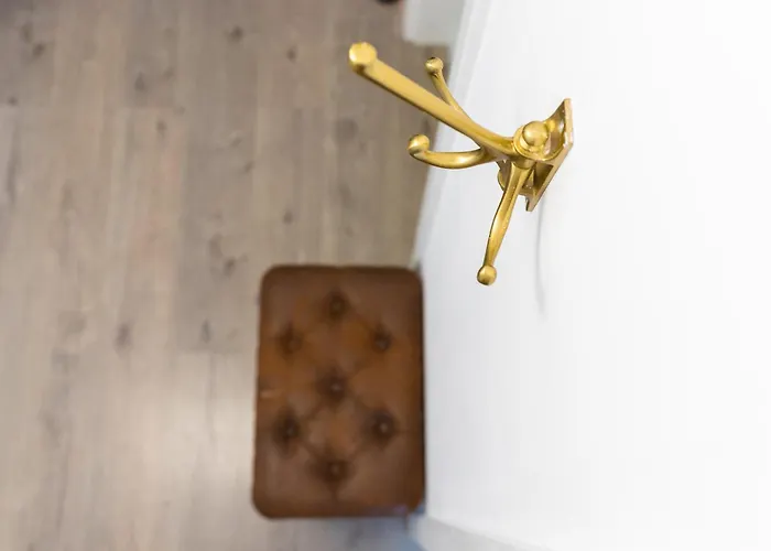 Thome White Flat Smart Budget * Cluj-Napoca