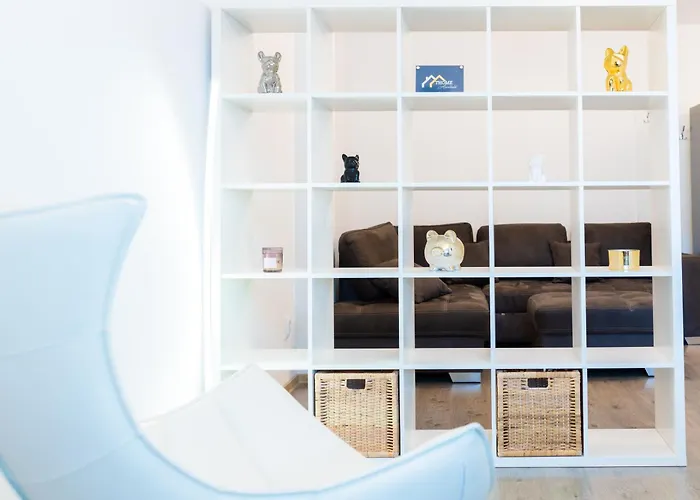 Thome White Flat Smart Budget Daire *